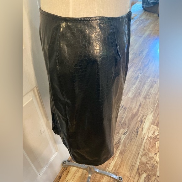 Faux leather polyester black snakeskin print women size 12 skirt vintage studio - Picture 7 of 11
